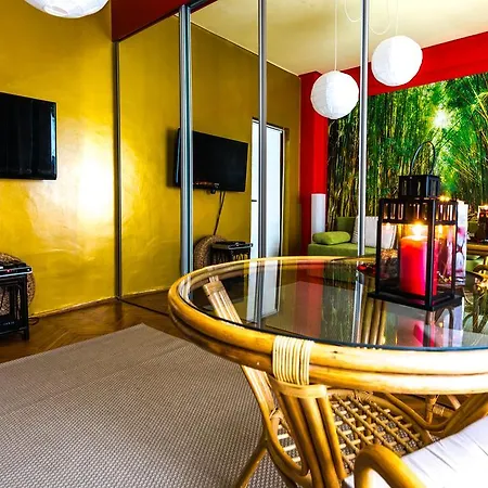 City Center - 2 Bedroom Chill Lounge *