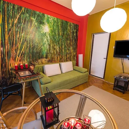 City Center - 2 Bedroom Chill Lounge *